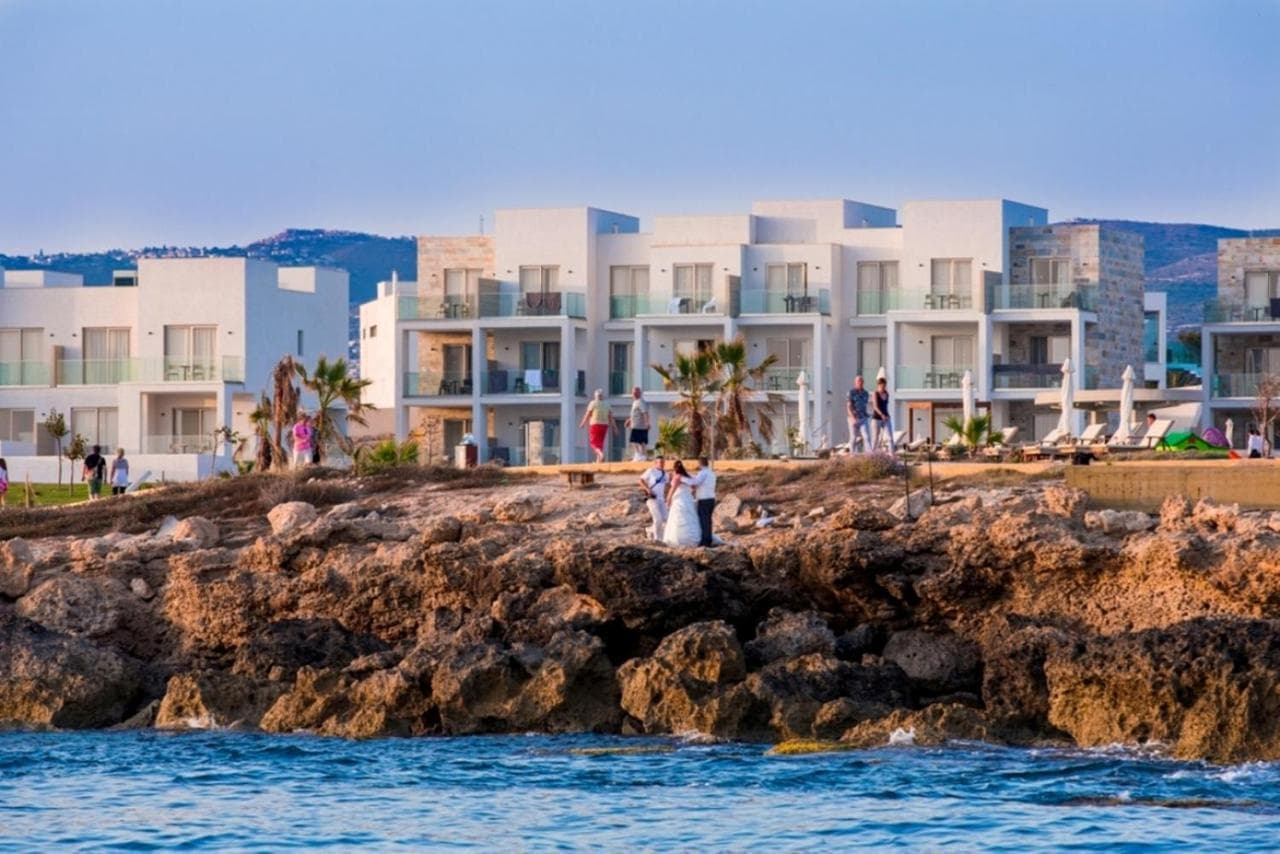 Amphora Hotel & Suites