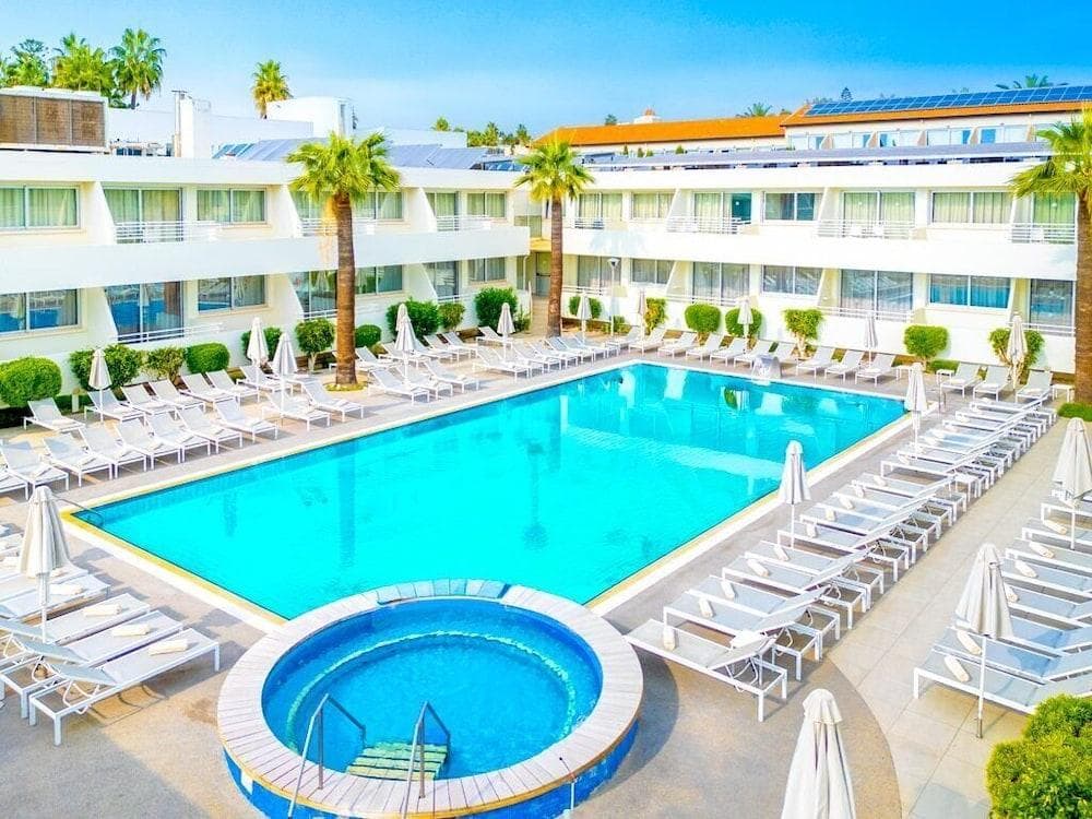 Melpoantia Luxury Apartments & Suites