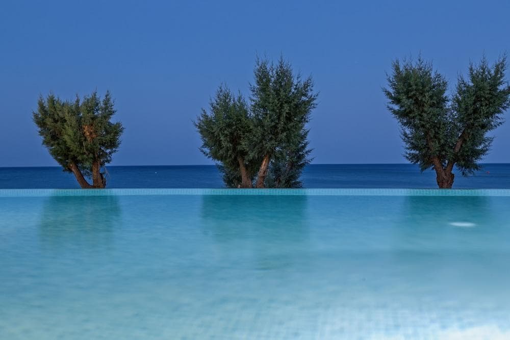 Amada Colossos Resort