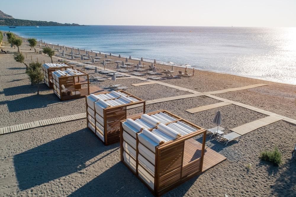 Amada Colossos Resort