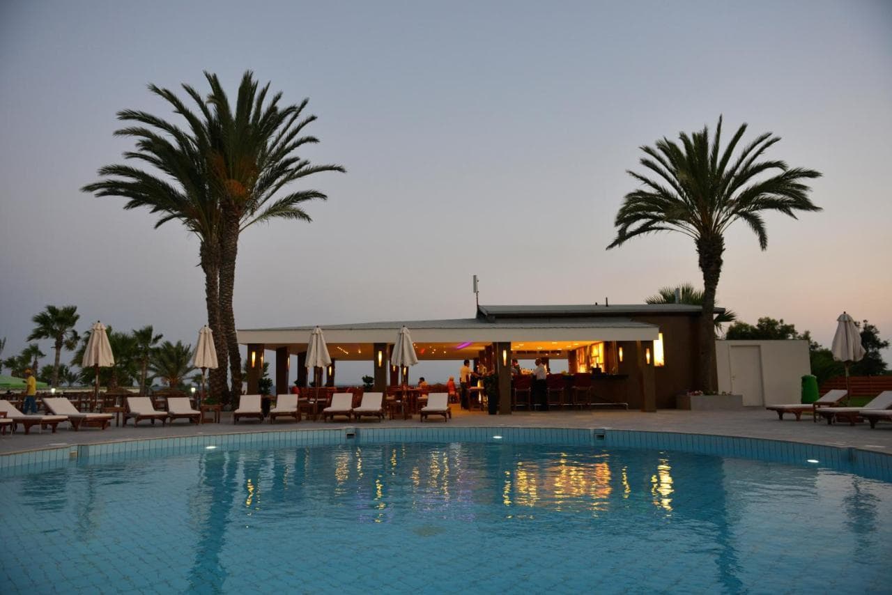 Adams Beach Hotel