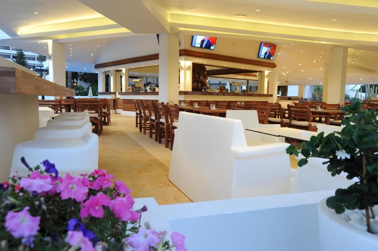 Adams Beach Hotel