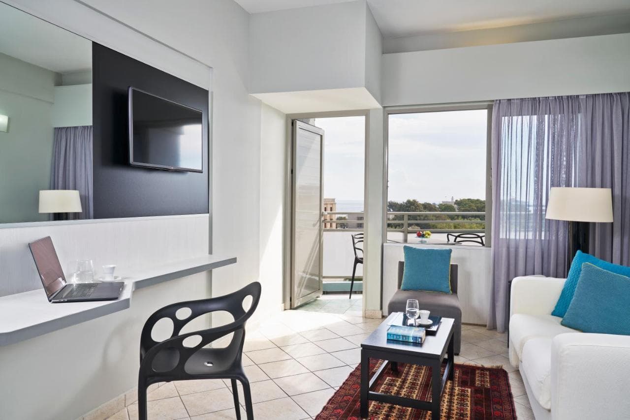 Aquamare City & Beach Hotel