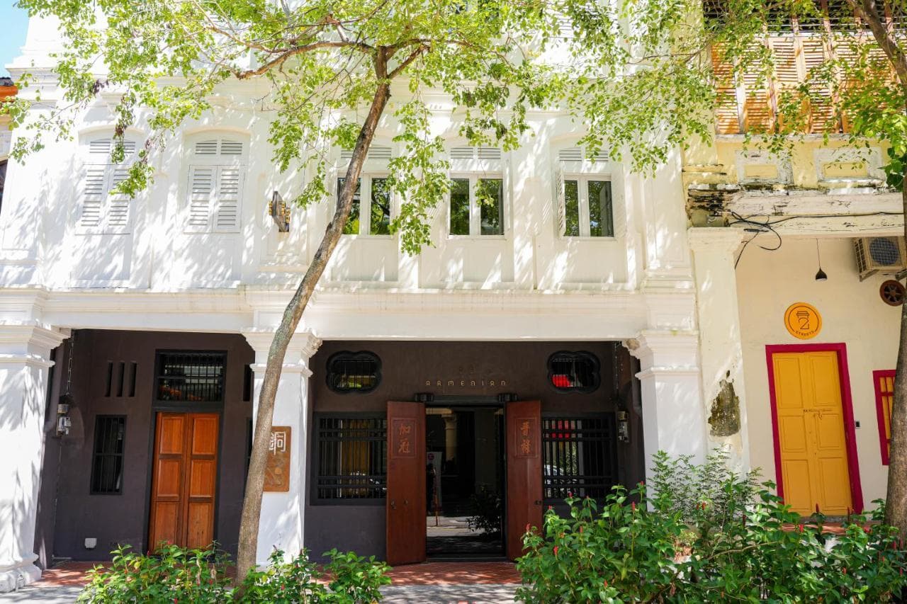 88 Armenian Hotel