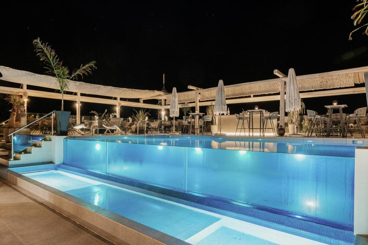 Las Hotel & SPA