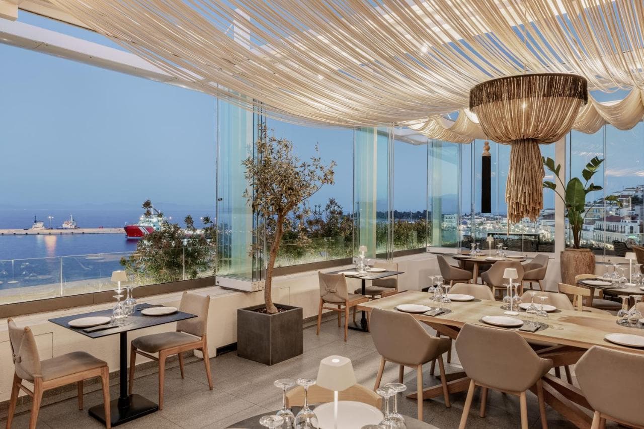 Las Hotel & SPA