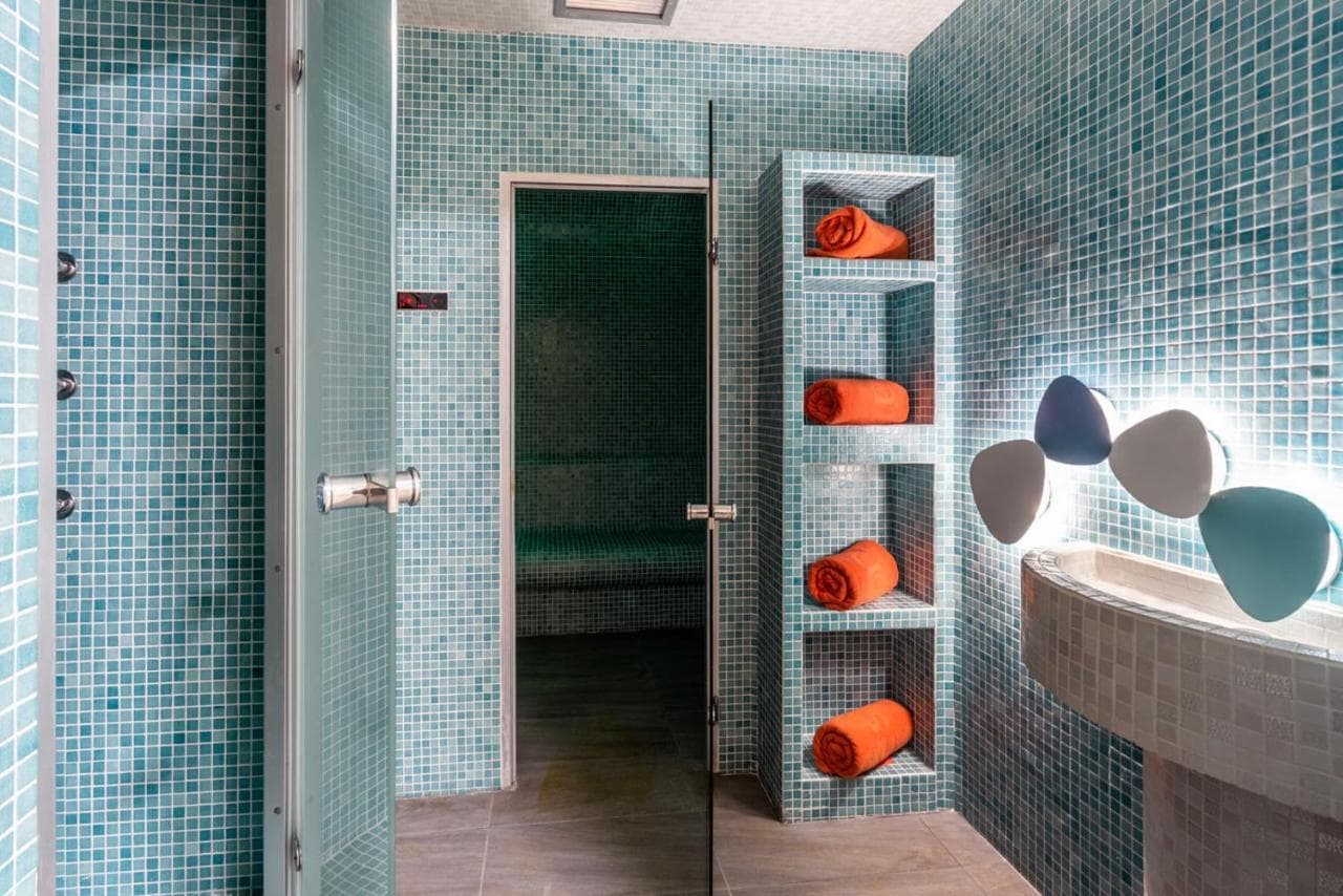 Elysian Luxury Hotel And SPA
