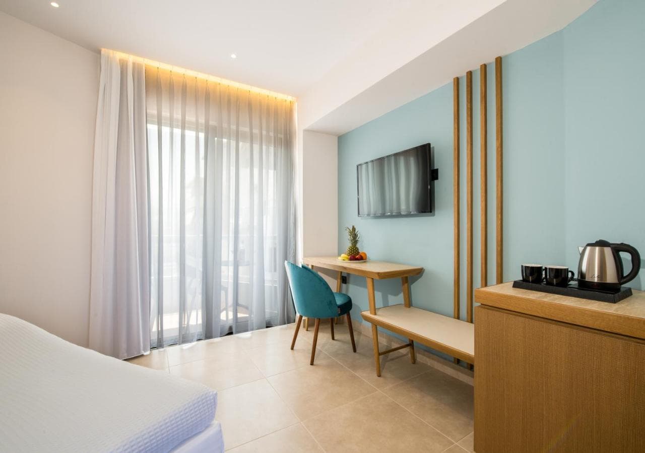 M City Hotel